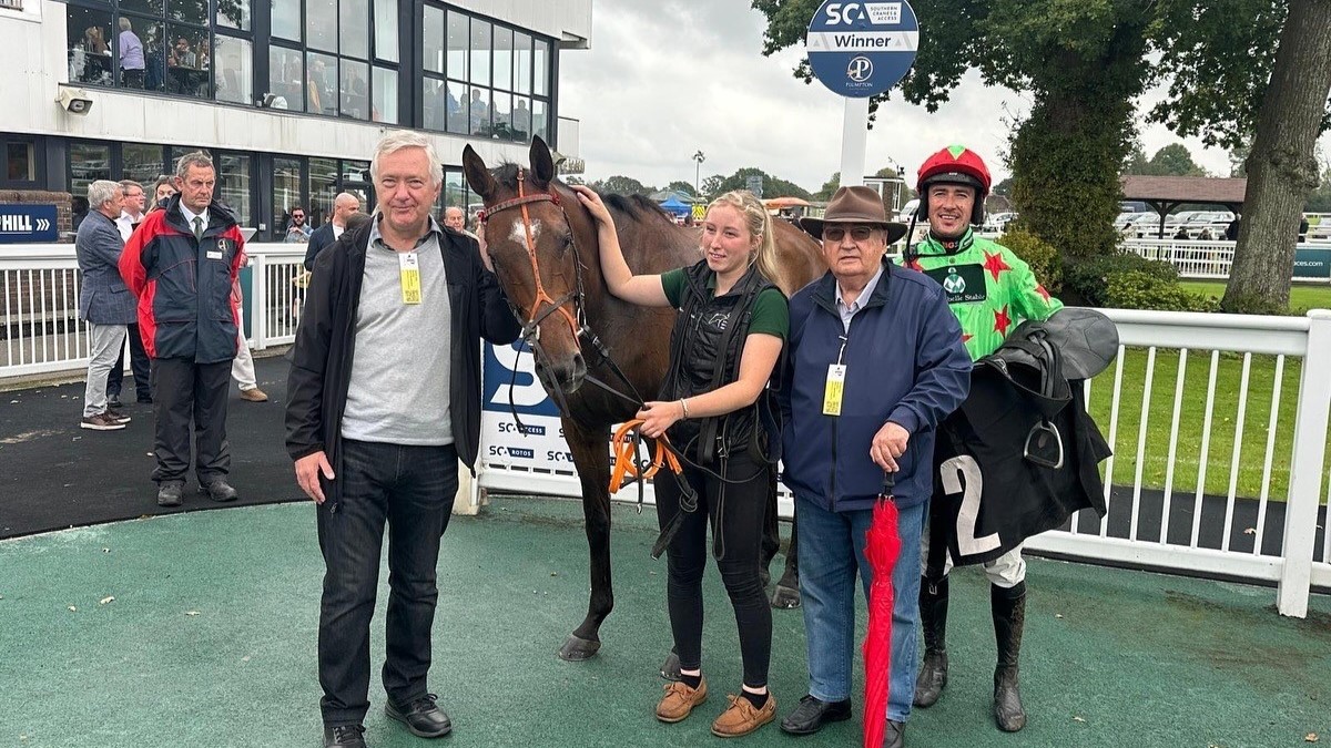 Alien Storm, Paul and Alien's owners at the winning post!