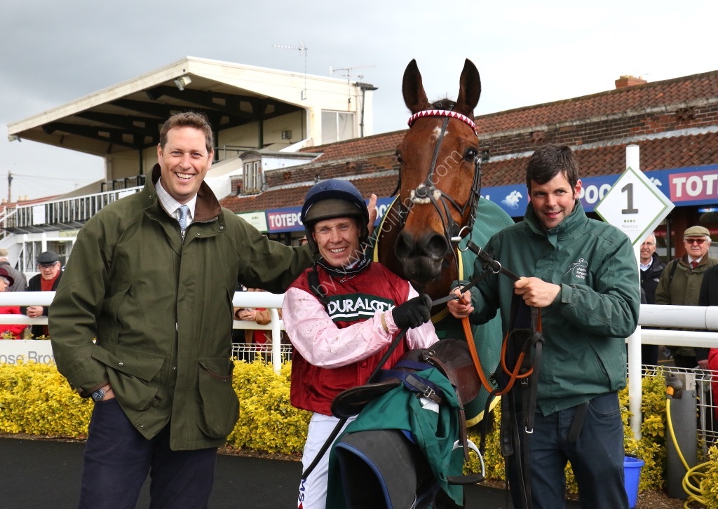 Abbotswood after winning at Warwick