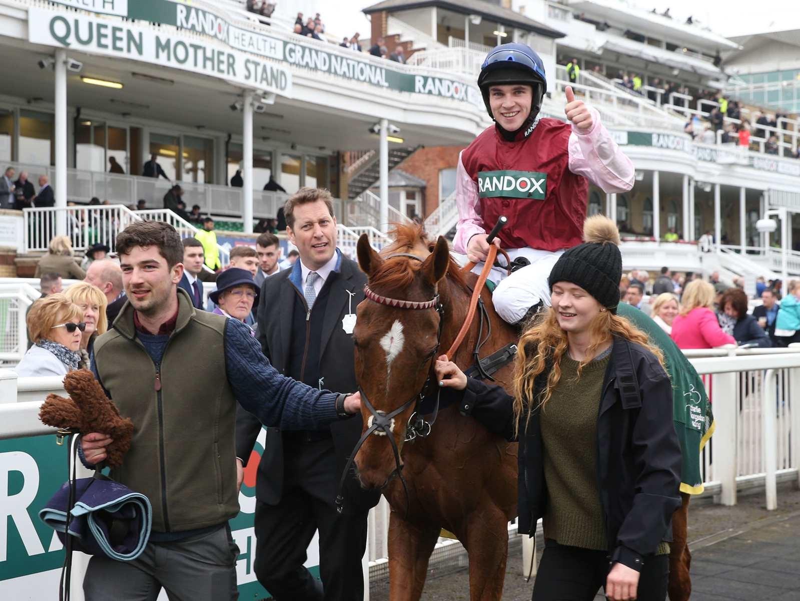 Bentelimar and Johnathan Burke winning the Zut Media Red Rum Handicap Chase